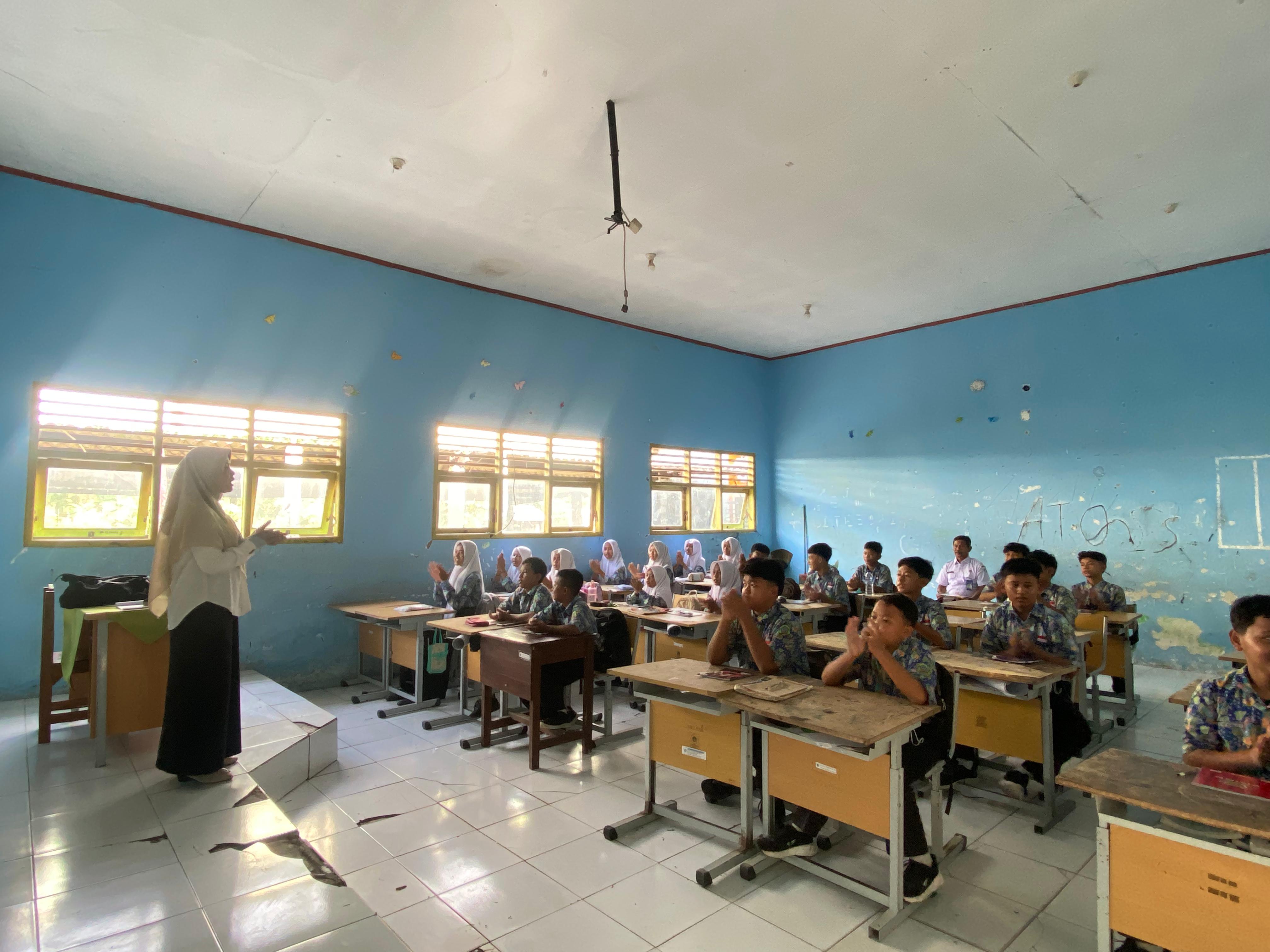 SMP Negeri 1 Mantup Laksanakan Supervisi Akademik Berbasis Pembelajaran Mendalam